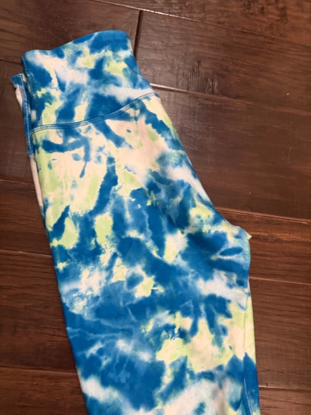 Wildfox Blue, Yellow & White Tie-Dye Leggings - Picture 2 of 12